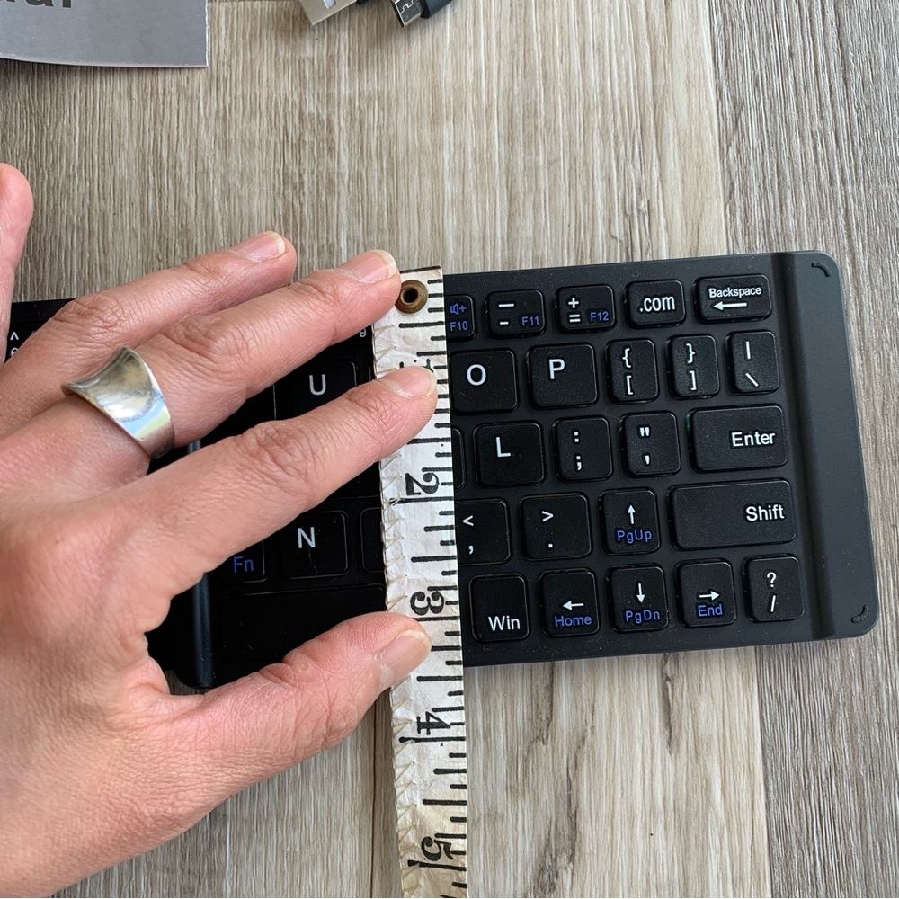NWOT Mini Foldable Wireless Keyboard Compatible with iOS, Android and Windows - Picture 10 of 11